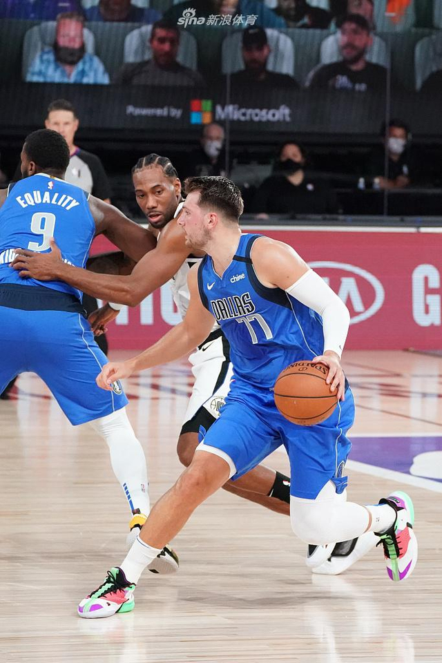 以依靠詹姆 以依靠詹姆